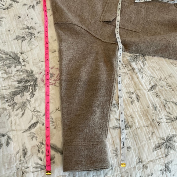 Banana Republic Over Sized Wool Shirt Coat Jacket size Medium - Picture 7 of 8